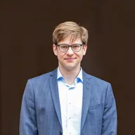 Profile picture of Dr. Helge-Fabien Hertz